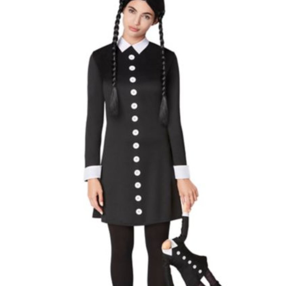 Wednesday Addams Halloween Costume with wig